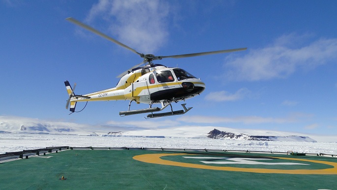 ウェッデル海／ヘリコプター上陸_南極旅行