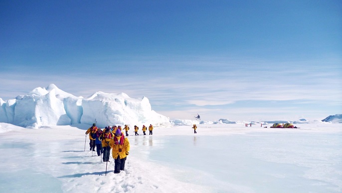 スノーヒル島／南極ツアー