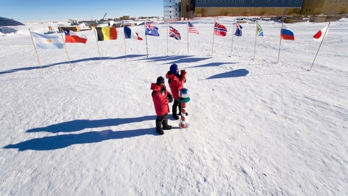 南極点に立つ／南極観光