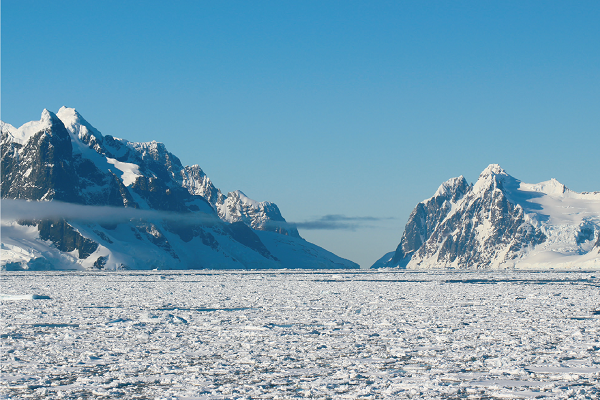 失敗しない南極旅行の選び方 南極観光のシーズン 南極旅行のクルーズ ツアー 観光専門店 株 クルーズライフ