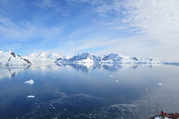 失敗しない南極旅行の選び方 南極観光のシーズン 南極旅行のクルーズ ツアー 観光専門店 株 クルーズライフ