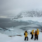 壮大な景色の南極旅行