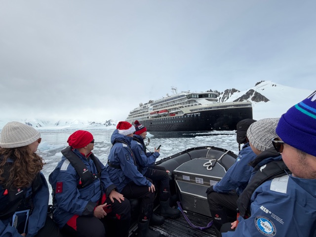 「貴重な体験の連続」【お客様体験談】：2025年12月南極クルーズ