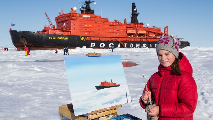 砕氷船50イヤーズ・オブ・ヴィクトリー/北極クルーズ