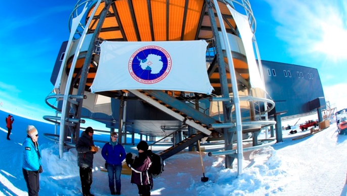 アムンセン・スコット基地／南極観光