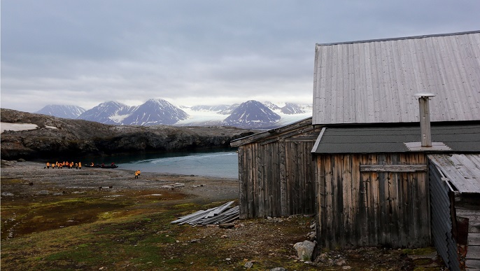 上陸観光/北極旅行
