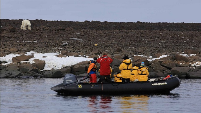 ゾディアッククルーズ/北極旅行