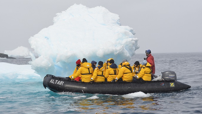 ゾディアック・クルーズ/南極クルーズ