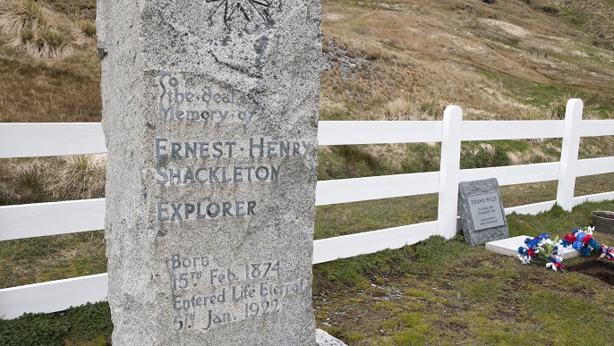 シャクルトンの墓／南極ツアー