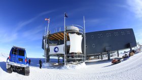 アムンセン・スコット基地（Amundsen -Scott South Pole Station）