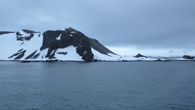 ハーフムーン島／南極旅行