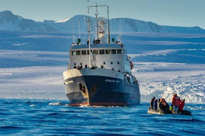 スピリット オブ エンダービー／北極・南極観光