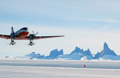 バスラ―BT-67_南極旅行