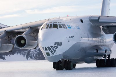 IL-76／南極ツアー
